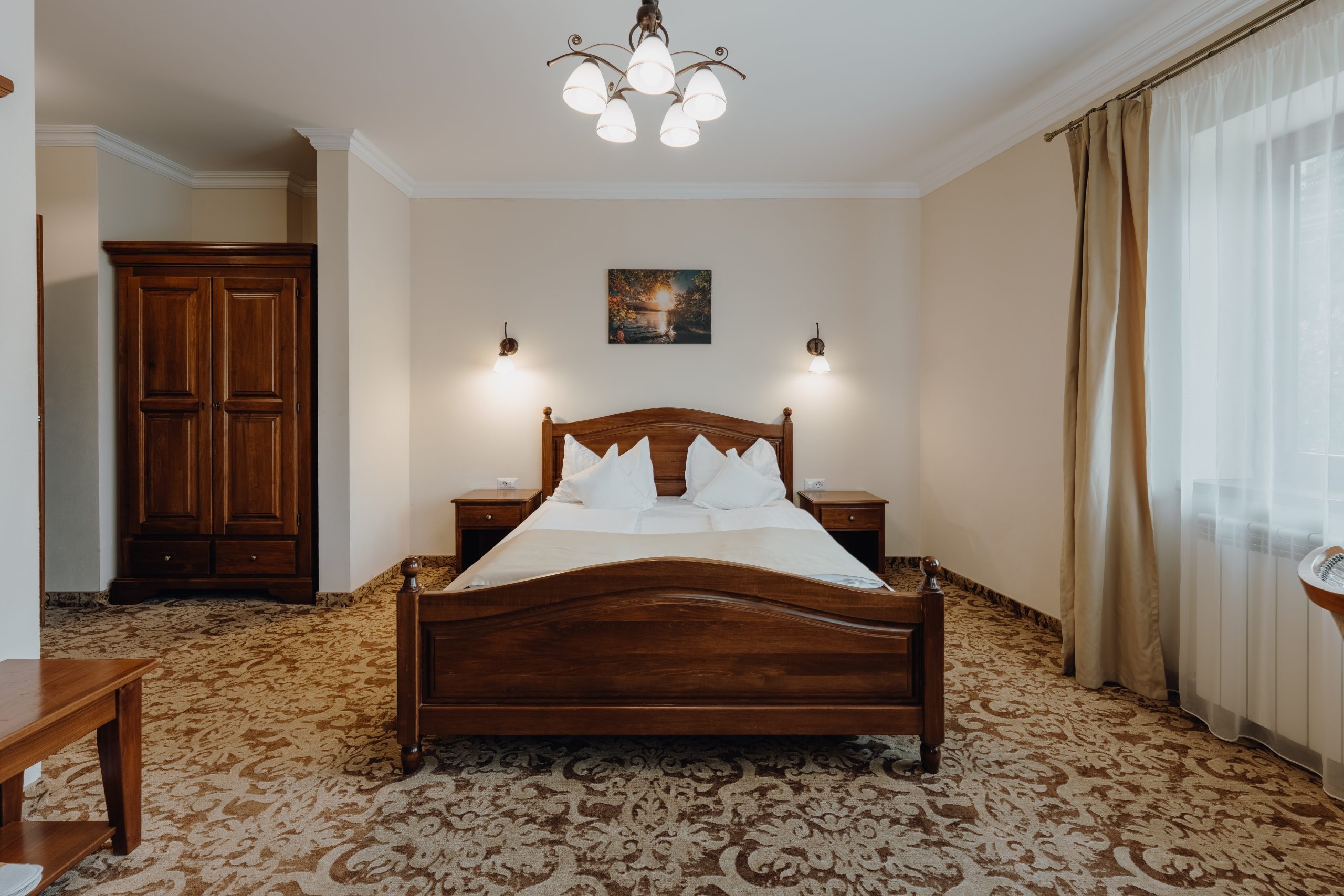 Deluxe Queen Room